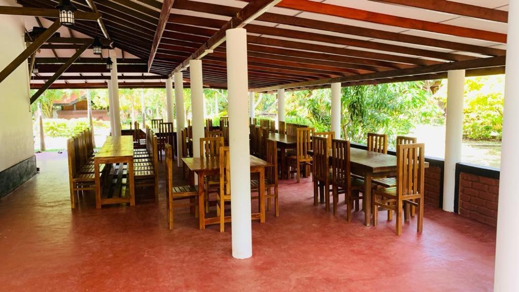 Hotel Tree Garden Wilpaththu Nochchiyagma Anuradhapura Nochchiyagama Экстерьер фото
