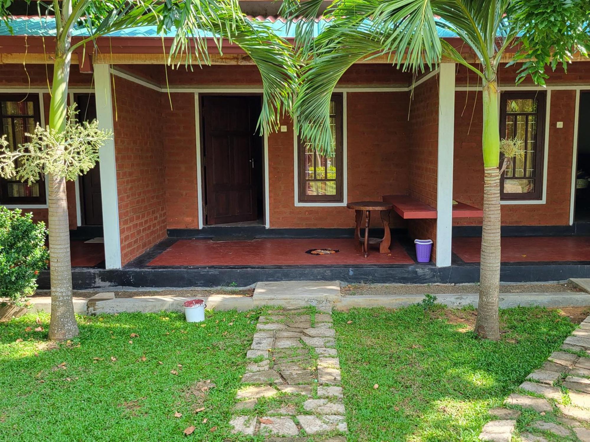 Hotel Tree Garden Wilpaththu Nochchiyagma Anuradhapura Nochchiyagama Экстерьер фото